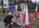 złożenie kwiatów przy pomniku w Jawiszowicach-Kółku, fot. Wojciech Andrzejczak