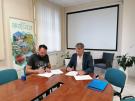 podpisanie umowy oraz przekazanie placu budowy w celu modernizacji boiska LKS w Jawiszowicach 